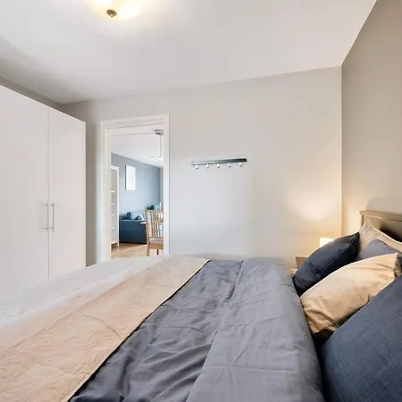 Cozy With Balcony דירה טרונדהיים